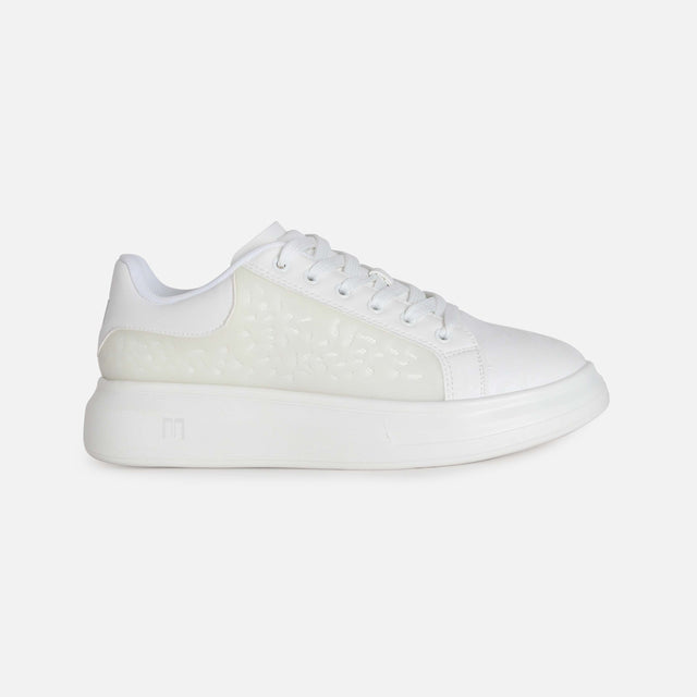 LADIES CASUAL LACE-UP SHOES