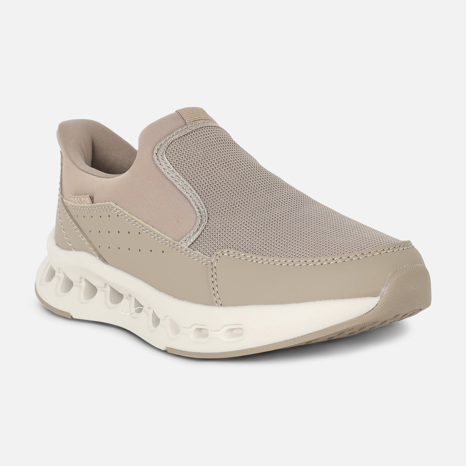 BOYS SPORTS SHOES
