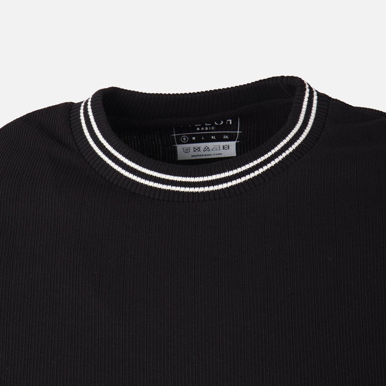 MEN T-SHIRT ROUND NECK