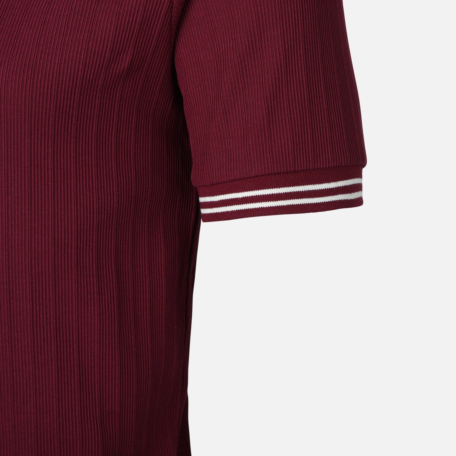 MEN T-SHIRT ROUND NECK