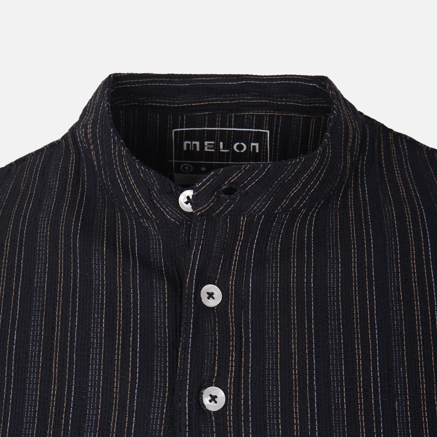 Men Structure T-Shirt Henley Neck