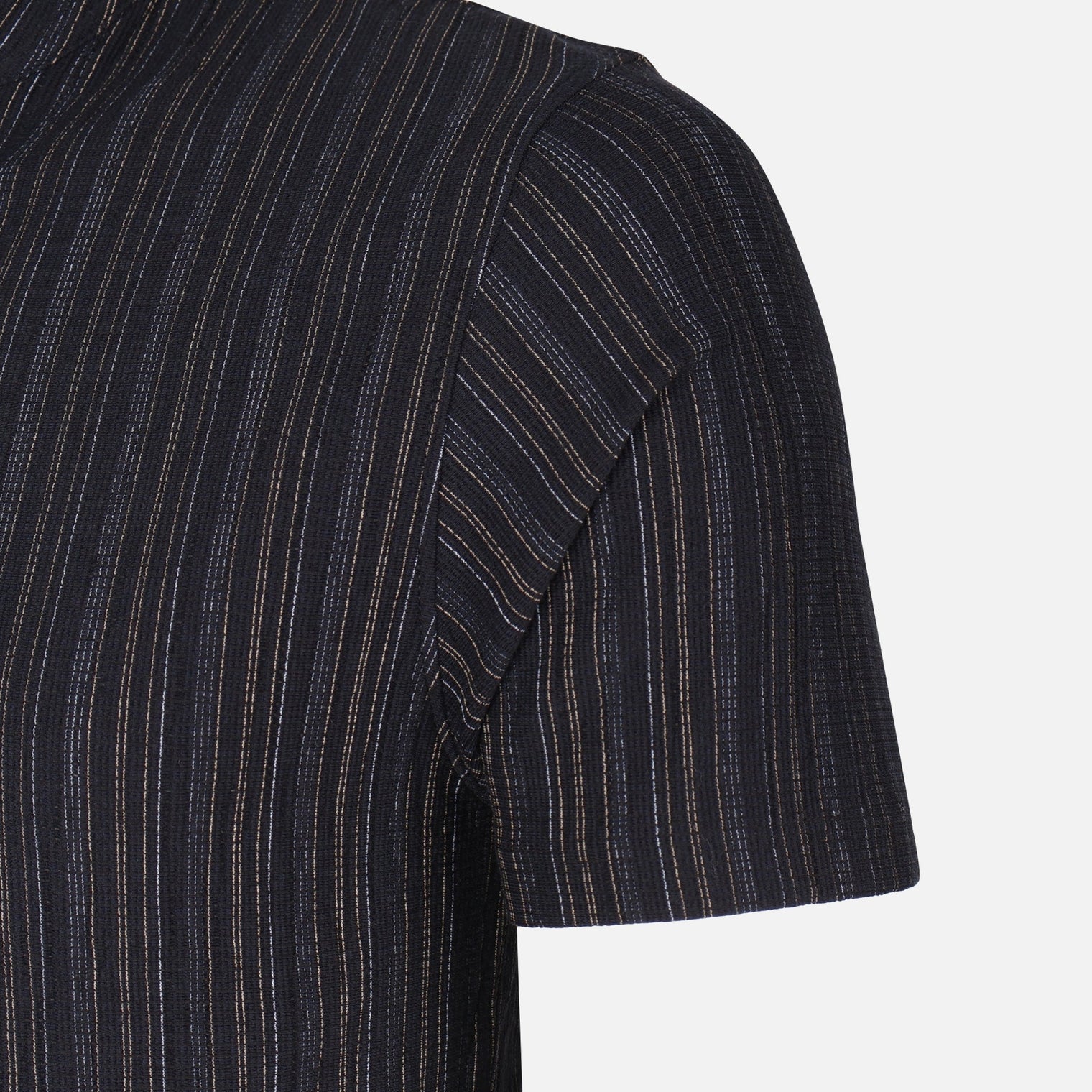 Men Structure T-Shirt Henley Neck